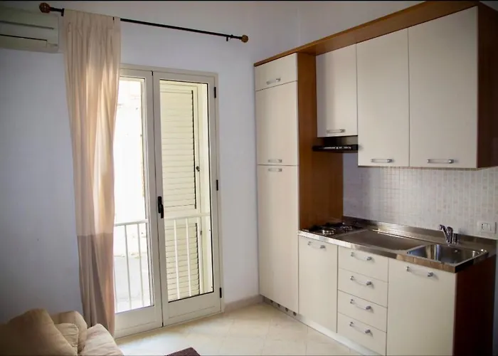 Almarea Scoglitti * فيتوريا